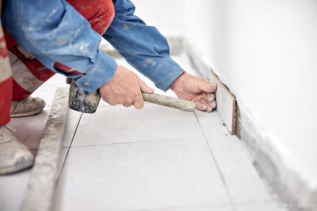 在哪里可以找到贴瓷砖的工人(请问大家都是在哪里找的贴瓷砖的师傅?) 在哪里可以找到贴瓷砖的工人(请问大家都是在哪里找的贴瓷砖的师傅?)